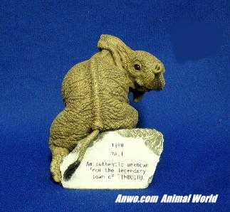 herd elephant figurine mali 1998