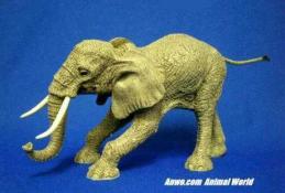 herd elephant figurine hundred